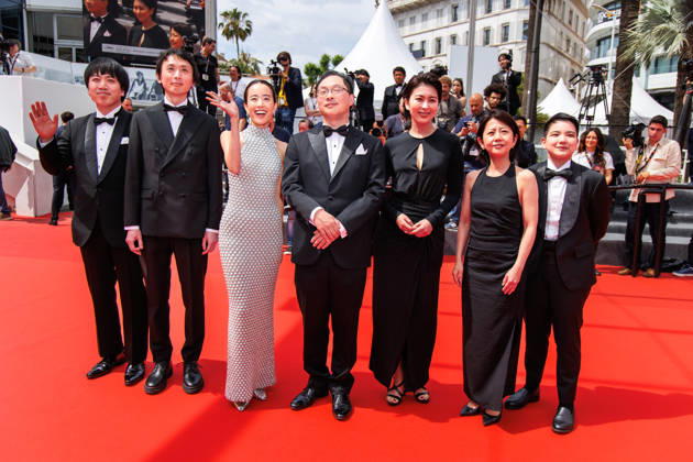 May 13, 2026, Cannes, France: A guest, Terutaro Osanai, Japanese actress Shizuka Ishibashi, Japanese director, screenwriter, editor, and producer Koji Fukada, Japanese actress Takako Matsu and Thai co-Producer Si En Tan attend the red carpet of Nagi Notes at the 79th Cannes Film Festival. Cannes France - ZUMAs197 20260513_aaa_s197_152 Copyright: xMarcoxBaradax