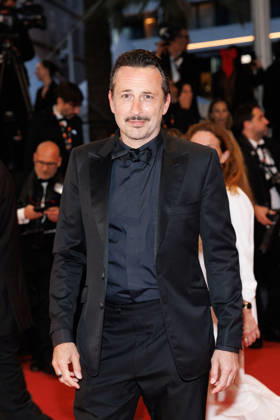 Michaël Cohen Montée des marches du film Labandon lors du 79ème Festival International du Film de Cannes, le 13 mai 2026 Jacovides Moreau Bestimage Red carpet for Forsaken at the 79th Cannes International Film Festival on May 13, 2026 Cannes France  Copyright: xJACOVIDES-MOREAUx xBESTIMAGExJACOVIDES-MOREAUx xBESTIMAGEx