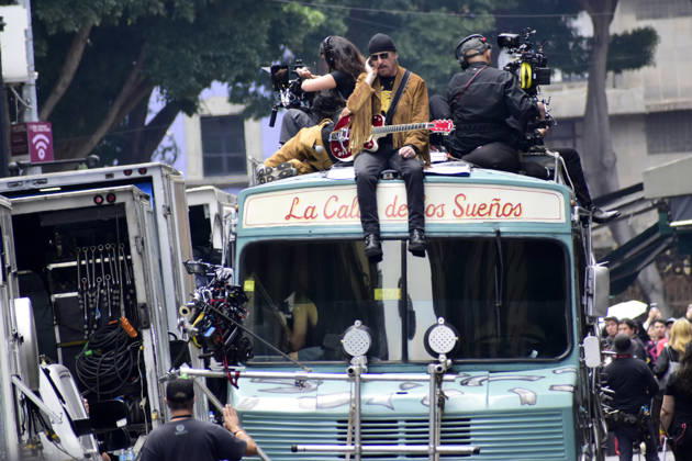 May 13, 2026, Mexico City, Ciudad de Mexico, Mexico: The Edge, guitarist of the Irish band U2, at the filming set for the upcoming music video Street of Dreams in Mexico City Downtown. on May 13, 2026 in Mexico City, Mexico. Mexico City Mexico - ZUMAe321 20260513_zea_e321_006 Copyright: xLuisxBarronx