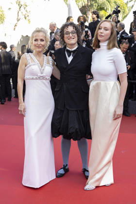 La vie d une Femme (A women s life) Screening at the 79th Cannes Film Festival Hannah Einbinder, Jane Schoenbrun, Gillian Anderson attend the La Vie D Une Femme screening during the 79th annual Cannes Film Festival at Palais des Festivals on May 13, 2026 in Cannes, France.  Copyright: x Chassery+Courdjix