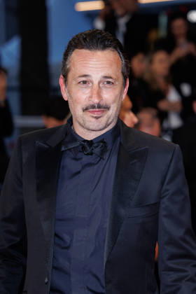 Michaël Cohen Montée des marches du film Labandon lors du 79ème Festival International du Film de Cannes, le 13 mai 2026 Jacovides Moreau Bestimage Red carpet for Forsaken at the 79th Cannes International Film Festival on May 13, 2026 Cannes France Copyright: xJACOVIDES-MOREAUx xBESTIMAGExJACOVIDES-MOREAUx xBESTIMAGEx
