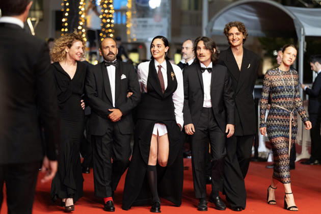 Carine Ruszniewski, Pierre Antoine Billon, Souheila Yacoub, Bérenger Thouin, Vassili Schneider, Yile Yara Vianello Montée des marches du film Labandon lors du 79ème Festival International du Film de Cannes, le 13 mai 2026 Olivier Borde Bestimage Red carpet for Forsaken at the 79th Cannes International Film Festival on May 13, 2026 unknown Copyright: xAGENCEx xBESTIMAGExAGENCEx xBESTIMAGEx