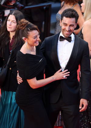 Rachel Legrain Trapani et son mari Valentin Léonard Montée des marches du film Labandon lors du 79ème Festival International du Film de Cannes, le 13 mai 2026 Jacovides Moreau Bestimage Red carpet for Forsaken at the 79th Cannes International Film Festival on May 13, 2026 Cannes France Copyright: xJACOVIDES-MOREAUx xBESTIMAGExJACOVIDES-MOREAUx xBESTIMAGEx