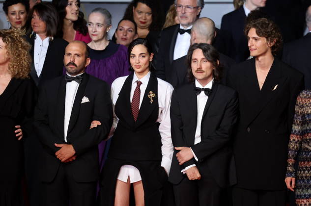 Pierre Antoine Billon, Souheila Yacoub, Bérenger Thouin, Vassili Schneider Montée des marches du film Labandon lors du 79ème Festival International du Film de Cannes, le 13 mai 2026 Jacovides Moreau Bestimage Red carpet for Forsaken at the 79th Cannes International Film Festival on May 13, 2026 Cannes France  Copyright: xJACOVIDES-MOREAUx xBESTIMAGExJACOVIDES-MOREAUx xBESTIMAGEx