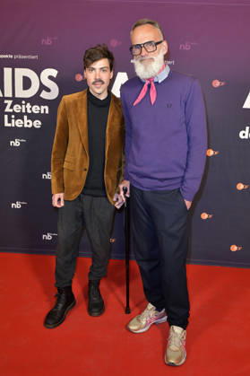 Aron Boks mit Gast bei der Preview der ZDF-Dokuserie AIDS - In Zeiten der Liebe im Kino International. Berlin, 13.05.2026