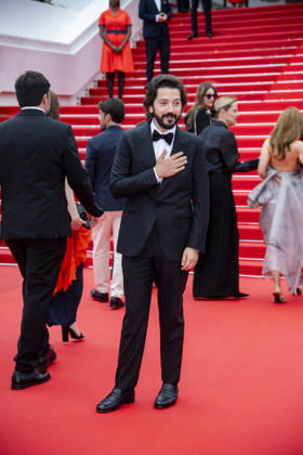 79th Cannes Film Festival Red Carpet of the movie -Nagi Notes- Palais des Festivals - Cannes, France Diego Luna 79th Cannes Film Festival Red Carpet of the movie -Nagi Notes- Palais des Festivals - Cannes, France 13th May 2026 SGPItalia id 134688_017 *Not Exclusive  Copyright: xSGPx