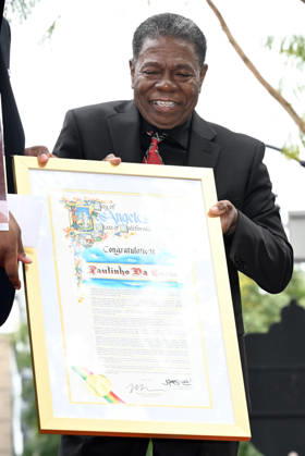 Brazilian Percusionist Paulinho Da Costa Honored With A Star On The Hollywood Walk Of Fame in California, USA - 13 MAY 2026. Musician, Paulinho Da Costa seen holding his proclamation for the city of Los Angeles during The Hollywood Walk Of Fame Ceremony . California United States Copyright: xAlbertxL.xOrtegax xSOPAxImagesx DSC_2761