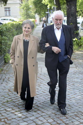 Dagmar Frederic mit Ehemann Klaus Lenk bei der Show Unkaputtbar - 90 Jahre Hallervorden im Schlosspark Theater. Berlin, 13.05.2026