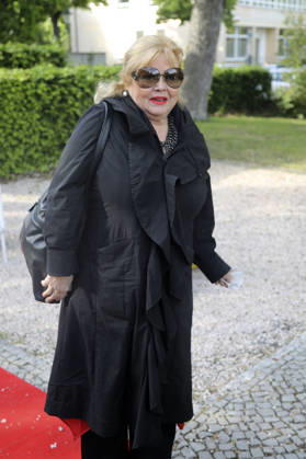 Franziska Troegner bei der Show Unkaputtbar - 90 Jahre Hallervorden im Schlosspark Theater. Berlin, 13.05.2026