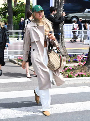 IPA84678960 - Cannes, 79th Cannes Film Festival 2026, day 2 - VIP exits and arrivals from hotels. Pictured is Romee Strijd  Copyright: xManuelexMangiarottix xPoolxPhotoxEventsx07x 84678960