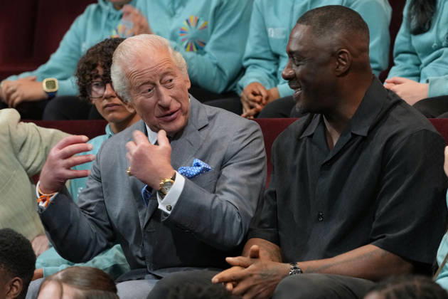 Britain Royals Britain s King Charles III joins English actor Idris Elba in meeting students taking part in workshops organised by National Youth Music Theatre (NYMT) at The Other Palace in London, Thursday, May 14, 2026., Credit:Avalon.red PA ROTA - B68 Avalon GBR, London  Copyright: xAvalon.redx xPAxROTAx-xB68x xAvalonx 1098913259