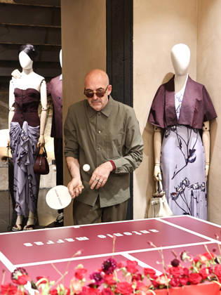 IPA84680208 - Rome, Laila Hasanovic attends the Antonio Marras boutique event. Pictured: Antonio Marras plays ping pong.  Copyright: xMarcoxProvvisionatox xMarcoxProvvisionatox 84680208