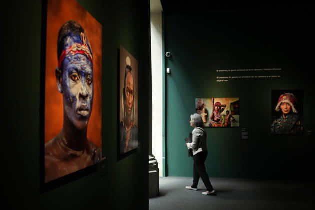 Presentation of the exhibition Icons with photographer Steve McCurry Presentation of the exhibition Icons by photographer Steve McCurry, on May 14, 2026, in Barcelona, Catalunya Spain The retrospective brings together more than 150 large format images, including the famous portrait of the Afghan girl It will be open until September 6, Monday to Sunday, with general admission at 16 euros 14 MAY 2026 PHOTOGRAPHIC EXHIBITION Barcelona, Catalunya Barcelona, Catalunya Spain  Copyright: xDavidxZorrakinox 7523010