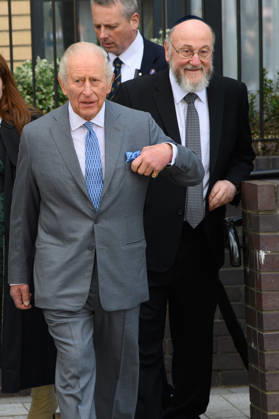 King Charles III Visits Golders Green, London, UK - Thursday 14 May 2026 King Charles III visits members of the Jewish community in Golders Green, London, England, UK on Thursday 14 May, 2026 to show solidarity and support., Credit:Justin Ng Avalon UK, England, London, Golders Green Copyright: xJustinxNgx xAvalonx 1098933212