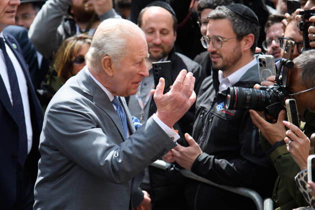 King Charles III Visits Golders Green, London, UK - Thursday 14 May 2026 King Charles III visits members of the Jewish community in Golders Green, London, England, UK on Thursday 14 May, 2026 to show solidarity and support., Credit:Justin Ng Avalon UK, England, London, Golders Green  Copyright: xJustinxNgx xAvalonx 1098933277
