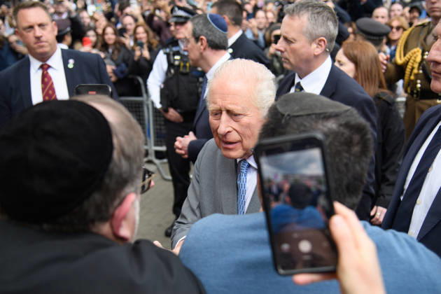 King Charles III Visits Golders Green, London, UK - Thursday 14 May 2026 King Charles III visits members of the Jewish community in Golders Green, London, England, UK on Thursday 14 May, 2026 to show solidarity and support., Credit:Justin Ng Avalon UK, England, London, Golders Green  Copyright: xJustinxNgx xAvalonx 1098933328