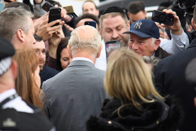 King Charles III Visits Golders Green, London, UK - Thursday 14 May 2026 King Charles III visits members of the Jewish community in Golders Green, London, England, UK on Thursday 14 May, 2026 to show solidarity and support., Credit:Justin Ng Avalon UK, England, London, Golders Green  Copyright: xJustinxNgx xAvalonx 1098933338