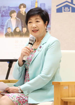 May 14, 2026, Tokyo, Japan - Tokyo Governor Yuriko Koike meets with Tetsuya Bessho, president of Short Shorts Film Festival & Asia as Bessho pays a courtesy call on Koike for the promotion of the film festival at the Tokyo Metropolitan Government office in Tokyo on Thursday, May 14, 2026. Short Shorts Film Festival & Asia will be held from May 25 through June 10. (photo by Yoshio Tsunoda AFLO)  aflo_330352213