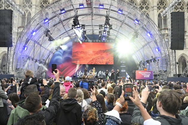 LKS 20260514 Finland s entry to the Eurovision Song Contest 2026 of Linda Lampenius and Pete Parkkonen performs at the Eurovision Village in Vienna, Austria on May 14, 2026. - HEIKKI SAUKKOMAA Wien Austria  Copyright: xHeikkixSaukkomaax yrfgulARPC8