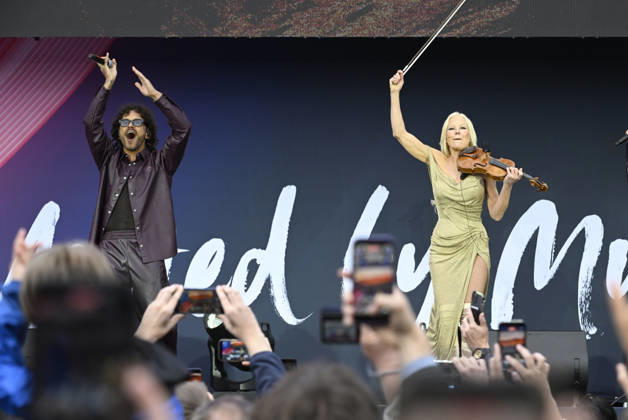 LKS 20260514 Finland s entry to the Eurovision Song Contest 2026 of Linda Lampenius and Pete Parkkonen performs at the Eurovision Village in Vienna, Austria on May 14, 2026. - HEIKKI SAUKKOMAA Wien Austria  Copyright: xHeikkixSaukkomaax 9ePVO-mK_28