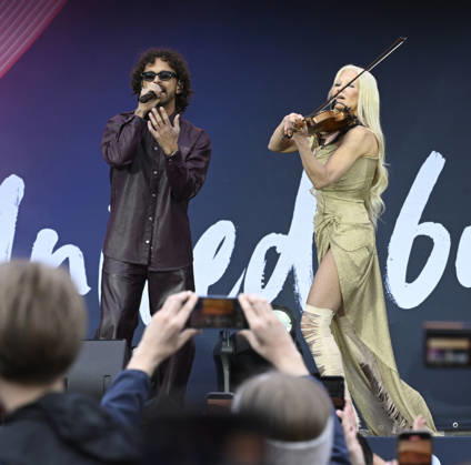 LKS 20260514 Finland s entry to the Eurovision Song Contest 2026 of Linda Lampenius and Pete Parkkonen performs at the Eurovision Village in Vienna, Austria on May 14, 2026. - HEIKKI SAUKKOMAA Wien Austria  Copyright: xHeikkixSaukkomaax U3BL8LLPU4E
