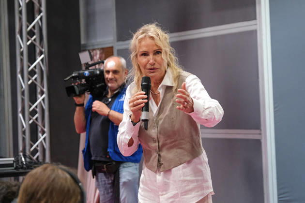 SalTo 26 - Salone Internazionale del Libro in Turin - 14 May 2026 Licia Colò seen during the first day of the SalTo 26 - Salone Internazionale del Libro at Lingotto Fiere. Turin Italy Copyright: xElenaxVizzocax xSOPAxImagesx EVIZZOCA-3356