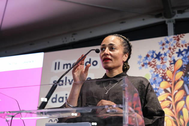 SalTo 26 - Salone Internazionale del Libro in Turin - 14 May 2026 British writer Zadie Smith seen during the inaugural lecture for the official opening of the SalTo 26 - Salone Internazionale del Libro at Lingotto Fiere. Turin Italy Copyright: xElenaxVizzocax xSOPAxImagesx EVIZZOCA-3694