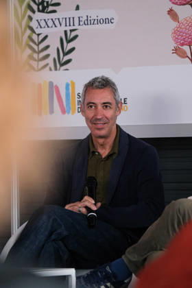 SalTo 26 - Salone Internazionale del Libro in Turin - 14 May 2026 Meeting with Paolo Kessisoglu for the presentation of his book Ieri è il momento giusto during the SalTo 26 - Salone Internazionale del Libro at Lingotto Fiere. Turin Italy Copyright: xElenaxVizzocax xSOPAxImagesx EVIZZOCA-3984