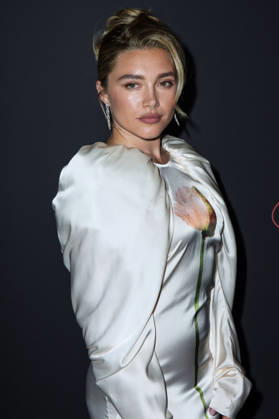 Netflix Upfront 2026 MANHATTAN, NEW YORK CITY, NEW YORK, USA - MAY 13: Florence Pugh wearing Simone Rocha Spring 2026, styled by Rebecca Corbin-Murray arrives at the Netflix Upfront 2026 held at Sunset Pier 94 Studios on May 13, 2026 in Manhattan, New York City, New York, United States. New York City Sunset Pier 94 Studios New York United States Copyright: xImagexPressxAgencyx
