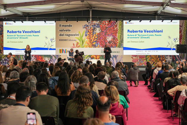 IPA84715908 - Turin. Second day of the 18th edition of the Turin International Book Fair entitled The World Saved by Kids. The fair will remain open from May 14 to 18, 2026 at Lingotto Fiere In the photo: Roberto Vecchioni Copyright: xSalonexdelxLibrox xRiccardoxGiordanox 84715908