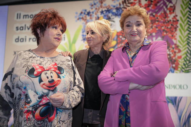 IPA84718876 - Turin. Second day of the 18th edition of the Turin International Book Fair entitled The World Saved by Kids. The fair will remain open from May 14 to 18, 2026 at Lingotto Fiere Pictured: Orietta Berti, Luciana Littizzetto, Mara Maionchi  Copyright: xSalonexdelxLibrox xRiccardoxGiordanox 84718876