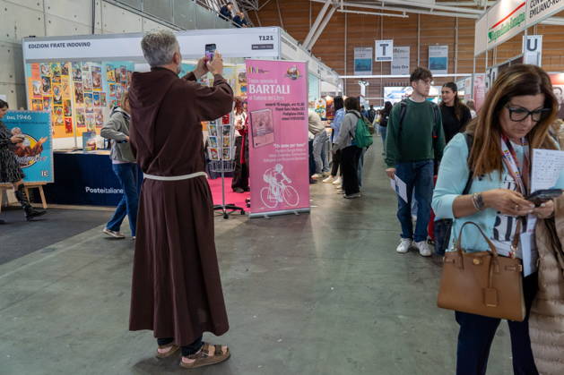 May 15, 2026, Turin, To, Italy: Some moments from the second day of the International Book Fair. Turin, May 15, 2026 Turin Italy  - ZUMAa289 20260515_zia_a289_018 Copyright: xSelenexDanielex xAgfx