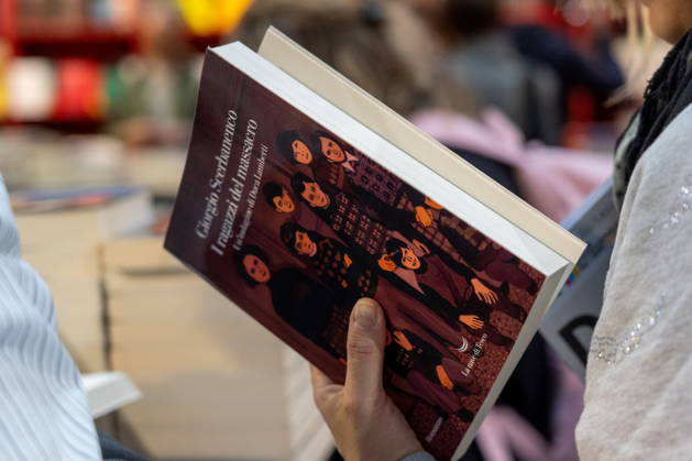 May 15, 2026, Turin, To, Italy: Some moments from the second day of the International Book Fair. Turin, May 15, 2026 Turin Italy  - ZUMAa289 20260515_zia_a289_011 Copyright: xSelenexDanielex xAgfx