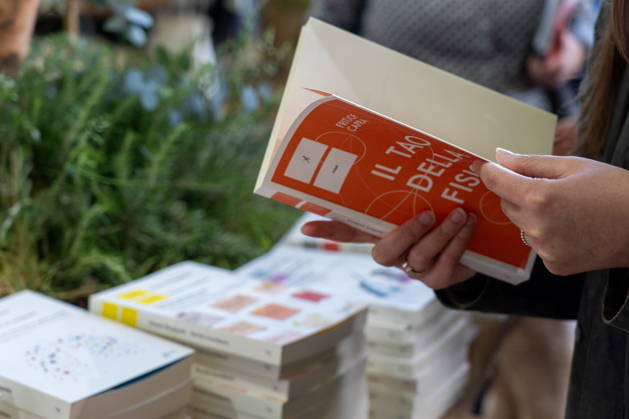 May 15, 2026, Turin, To, Italy: Some moments from the second day of the International Book Fair. Pictured is a girl reading a book. Turin, May 15, 2026 Turin Italy  - ZUMAa289 20260515_zia_a289_003 Copyright: xSelenexDanielex xAgfx