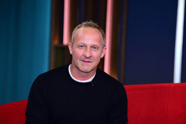 Maximilian Brueckner zu Gast in der Sendung DAS Rote Sofa! (NDR) am 15.05.2026 in Hamburg Maximilian Brueckner during the Das Rote Sofa tv show at NDR Studios on May 15, 2026 in Hamburg, Germany Maximilian Brueckner zu Gast in der Sednung DAS Rote Sofa (NDR) in Hamburg
