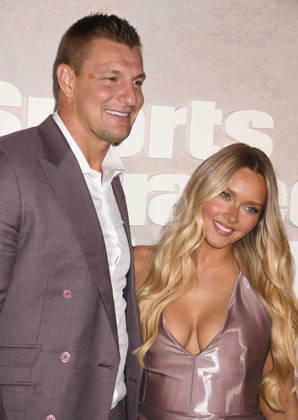 NEW YORK, NY- MAY 14: Rob Gronkowski, and Camille Kostek at the 2026 Sports Illustrated Swimsuit Launch Party at the Hard Rock Hotel on May 14, 2026 in New York City. Credit: AdMedia New York City USA  - ZUMAa123 20260514_zaa_a123_096 Copyright: xJohnxFyckex
