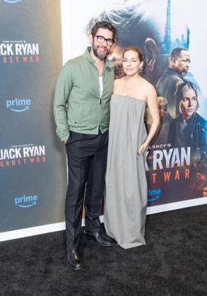 May 15, 2026, Bronx, New York, USA: New York, NY, May 15, 2026: John Krasinski and Sienna Miller attend World Premiere of Amazon MGM Studios Tom Clancy s Jack Ryan: Ghost War at Regal Times Square Bronx USA - ZUMAr339 20260515_znp_r339_073 Copyright: xLevxRadinx