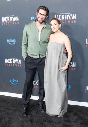 May 15, 2026, Bronx, New York, USA: New York, NY, May 15, 2026: John Krasinski and Sienna Miller attend World Premiere of Amazon MGM Studios Tom Clancy s Jack Ryan: Ghost War at Regal Times Square Bronx USA - ZUMAr339 20260515_znp_r339_074 Copyright: xLevxRadinx