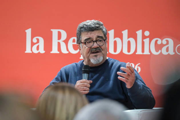 May 15, 2026, Turin, Italy: Francesco Pannofino seen during the SalTo 26 - Salone Internazionale del Libro at Lingotto Fiere. Turin Italy - ZUMAs197 20260515_aaa_s197_429 Copyright: xElenaxVizzocax