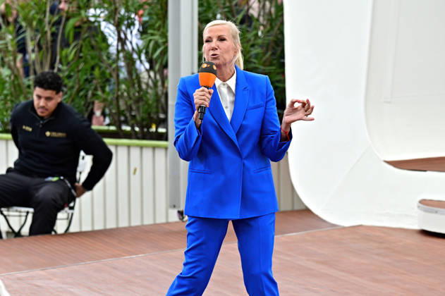 ZDF - Fernsehgarten. Moderatorin Andrea Kiwi Kiewel während der ZDF - Unterhaltungsshow Fernsehgarten am 17.05.2026 in Mainz. 20260517MWI121949