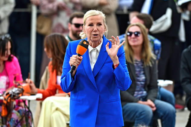ZDF - Fernsehgarten. Moderatorin Andrea Kiwi Kiewel während der ZDF - Unterhaltungsshow Fernsehgarten am 17.05.2026 in Mainz. 20260517MWI122094