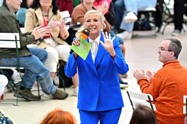 ZDF - Fernsehgarten. Moderatorin Andrea Kiwi Kiewel während der ZDF - Unterhaltungsshow Fernsehgarten am 17.05.2026 in Mainz. 20260517MWI122222
