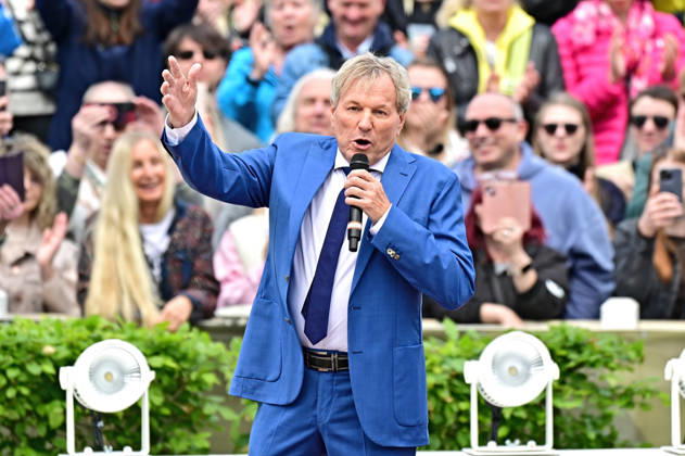 ZDF - Fernsehgarten. Sänger Bernhard Brink während der ZDF - Unterhaltungsshow Fernsehgarten am 17.05.2026 in Mainz. 20260517MWI122363
