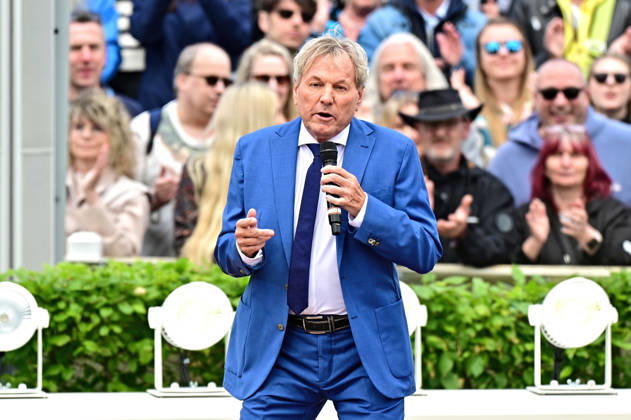 ZDF - Fernsehgarten. Sänger Bernhard Brink während der ZDF - Unterhaltungsshow Fernsehgarten am 17.05.2026 in Mainz. 20260517MWI122433