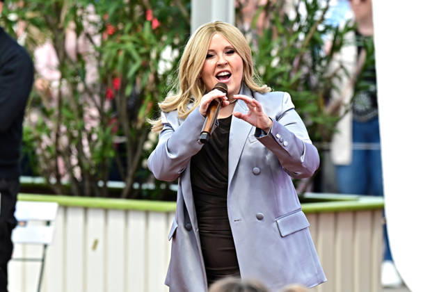 ZDF - Fernsehgarten. Sängern Maite Kelly während der ZDF - Unterhaltungsshow Fernsehgarten am 17.05.2026 in Mainz. 20260517MWI122688