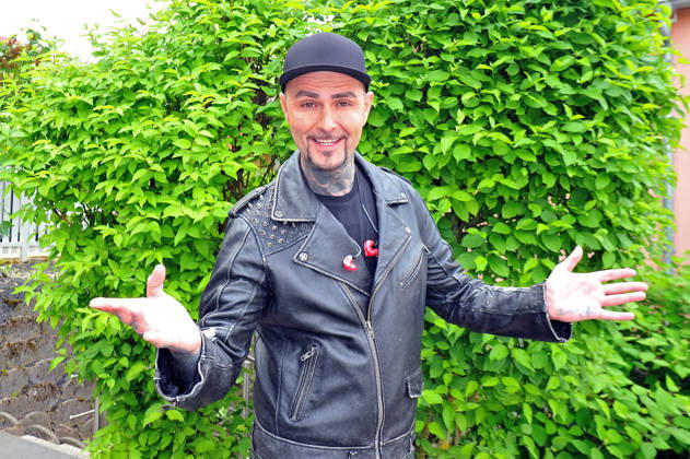 ZDF - Fernsehgarten. Matthias Aichner ( Tiroler Schmäh ) während der ZDF - Unterhaltungsshow Fernsehgarten am 17.05.2026 in Mainz. 20260517MWI122801