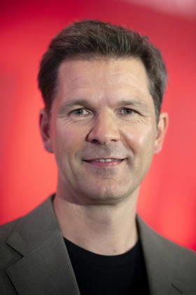 Steffen Krach - SPD Berlin DEU, Deutschland, Germany, Berlin, 08.05.2026 Portrait Steffen Krach , neu gewaehlter co Landesvorsitzender und Spitzenkandidat der Berliner SPD der Abgeordnetenhauswahl auf Landesparteitag der Berliner SPD in Berlin Deutschland . Thema Wahl eines neuen Landesvorstands und der Landesvorsitzenden sowie die Verabschiedung des Wahlprogramms fuer die Berlin-Wahl 2026 en: Portrait Steffen Krach, newly elected co-chair and lead candidate of the Berlin SPD for the House of Representatives election at the Berlin SPD state party conference in Berlin Germany . The agenda included the election of a new state executive committee and state co-chairs, as well as the adoption of the election manifesto for the 2026 Berlin electio