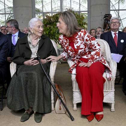 Queen Paola Foundation Awards 2026 BRUSSELS, BELGIUM - MAY 20 : Queen Paola of Belgium and Princess Claire of Belgium pictured during the Queen Paola Foundation Awards in the Orangery at Laeken Palace. Through these Awards, the Foundation aims to recognise initiatives that promote the inclusion and education of disadvantaged young people aged between 3 and 25, whilst inspiring others to get involved or to set up similar projects on May 20, 2026 in Brussels, Belgium, 20 05 2026 Brussels Belgium  Copyright: xDidierxLebrunx