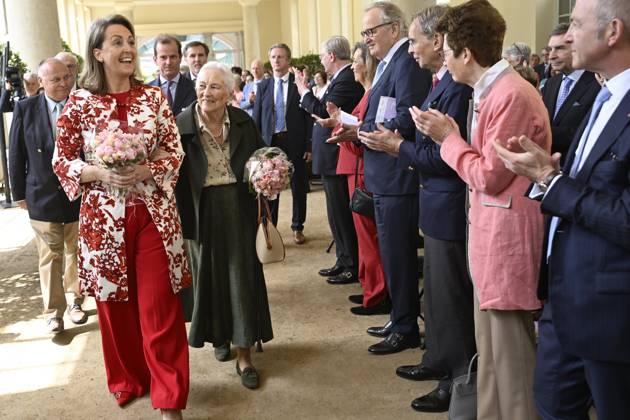 Queen Paola Foundation Awards 2026 BRUSSELS, BELGIUM - MAY 20 : Queen Paola of Belgium and Princess Claire of Belgium pictured during the Queen Paola Foundation Awards in the Orangery at Laeken Palace. Through these Awards, the Foundation aims to recognise initiatives that promote the inclusion and education of disadvantaged young people aged between 3 and 25, whilst inspiring others to get involved or to set up similar projects on May 20, 2026 in Brussels, Belgium, 20 05 2026 Brussels Belgium  Copyright: xDidierxLebrunx