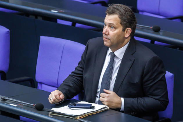 Bundestag Lars Klingbeil (SPD), Bundesfinanzminister im Deutschen Bundestag am 22.05.26 in Berlin. Berlin Berlin Deutschland Bundestag